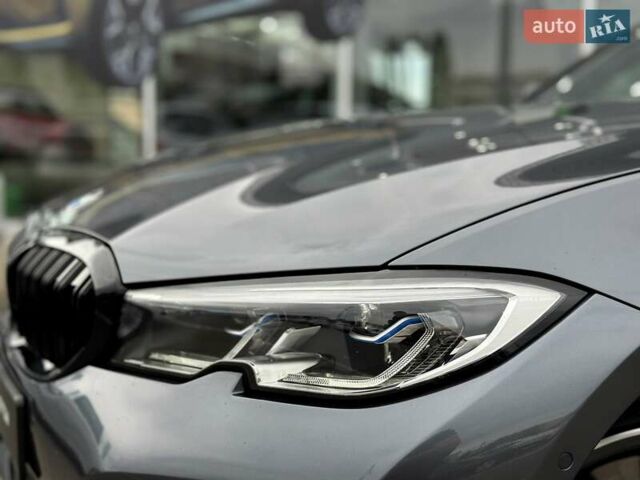 Сірий БМВ 3 Серія, об'ємом двигуна 2 л та пробігом 46 тис. км за 39800 $, фото 7 на Automoto.ua