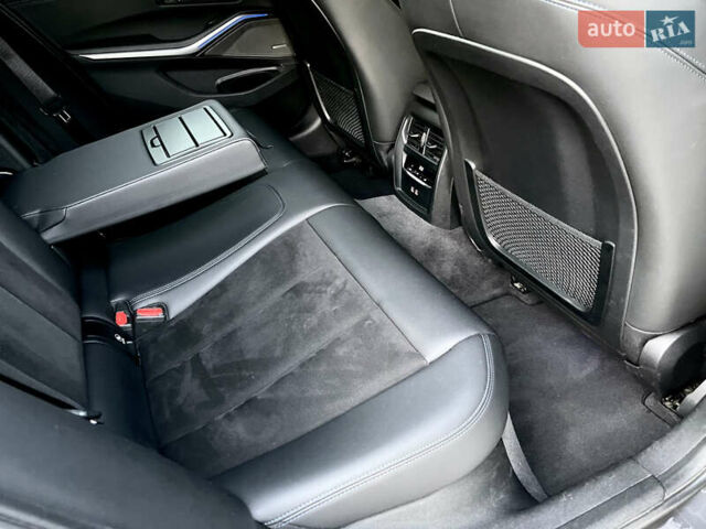 БМВ 3 Серія 2021 у Києві на Automoto.ua Сірий БМВ 3 Серія, об'ємом двигуна 3 л та пробігом 72 тис. км за 51950 $, фото 45 на Automoto.ua