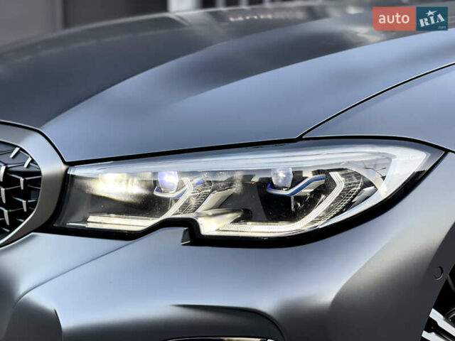 БМВ 3 Серія 2021 у Києві на Automoto.ua Сірий БМВ 3 Серія, об'ємом двигуна 3 л та пробігом 72 тис. км за 51950 $, фото 3 на Automoto.ua