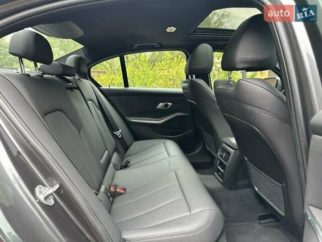 БМВ 3 Серія 2021 у Львові на Automoto.ua Сірий БМВ 3 Серія, об'ємом двигуна 0 л та пробігом 44 тис. км за 11800 $, фото 19 на Automoto.ua