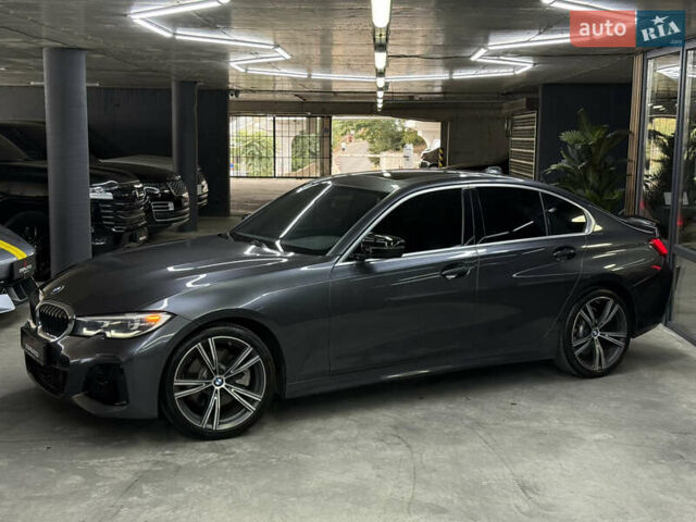 Серый БМВ 3 Серия, объемом двигателя 2 л и пробегом 120 тыс. км за 28900 $, фото 4 на Automoto.ua