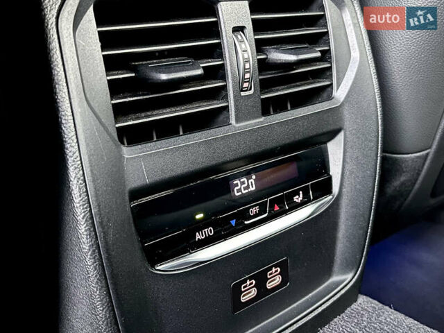 БМВ 3 Серія 2021 у Києві на Automoto.ua Сірий БМВ 3 Серія, об'ємом двигуна 3 л та пробігом 72 тис. км за 51950 $, фото 8 на Automoto.ua