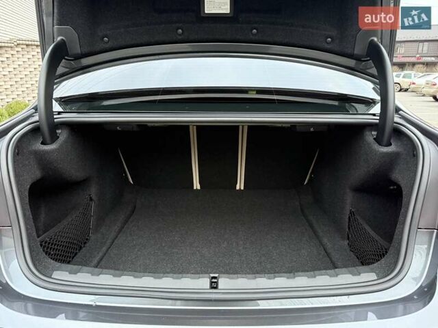 Серый БМВ 3 Серия, объемом двигателя 2 л и пробегом 67 тыс. км за 28500 $, фото 57 на Automoto.ua
