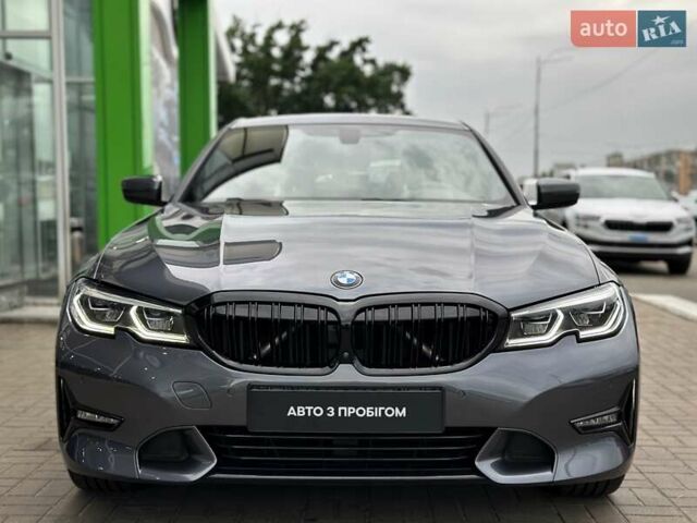 Сірий БМВ 3 Серія, об'ємом двигуна 2 л та пробігом 46 тис. км за 39800 $, фото 11 на Automoto.ua