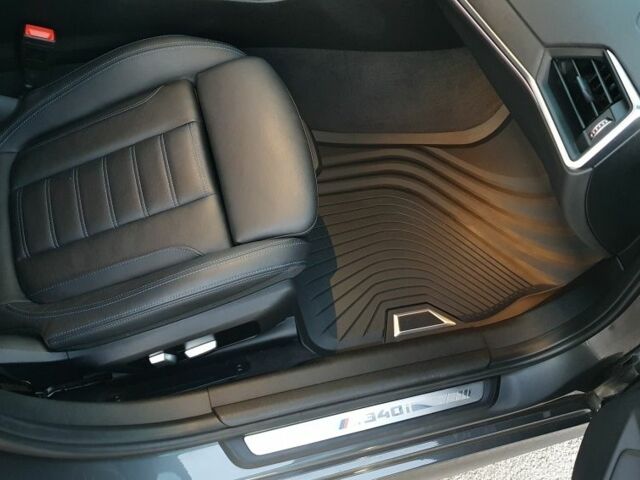 Серый БМВ 3 Серия, объемом двигателя 3 л и пробегом 55 тыс. км за 45699 $, фото 13 на Automoto.ua