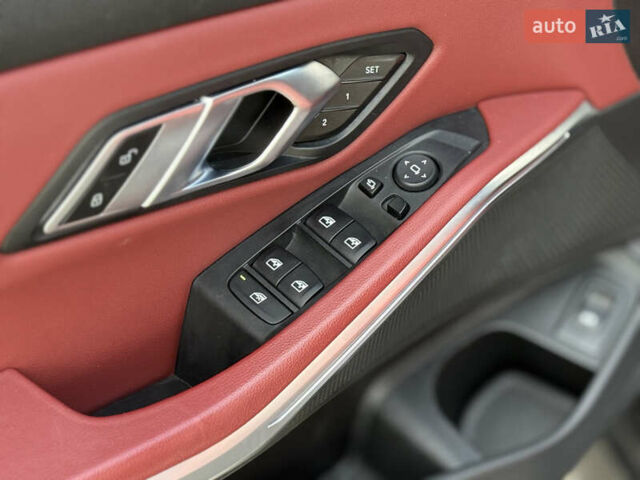 Сірий БМВ 3 Серія, об'ємом двигуна 3 л та пробігом 55 тис. км за 45000 $, фото 36 на Automoto.ua