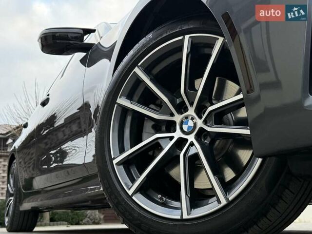 Серый БМВ 3 Серия, объемом двигателя 2 л и пробегом 67 тыс. км за 28500 $, фото 12 на Automoto.ua
