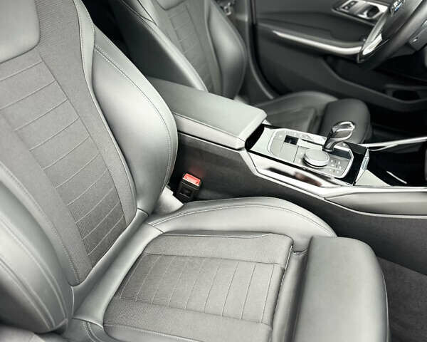 Сірий БМВ 3 Серія, об'ємом двигуна 2 л та пробігом 69 тис. км за 30700 $, фото 32 на Automoto.ua