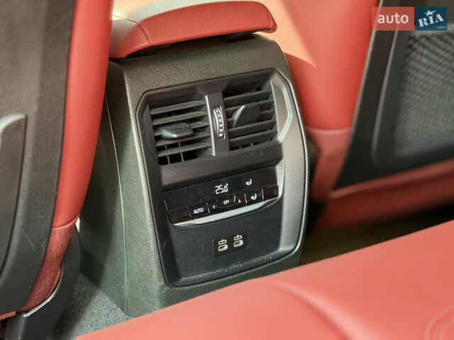 Сірий БМВ 3 Серія, об'ємом двигуна 3 л та пробігом 55 тис. км за 45000 $, фото 31 на Automoto.ua