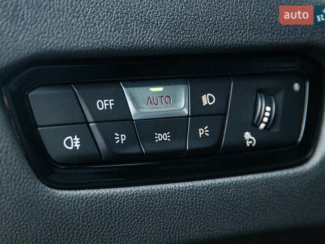 Серый БМВ 3 Серия, объемом двигателя 3 л и пробегом 49 тыс. км за 59000 $, фото 6 на Automoto.ua