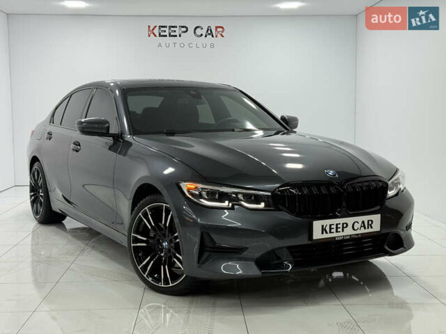 Серый БМВ 3 Серия, объемом двигателя 2 л и пробегом 49 тыс. км за 32900 $, фото 1 на Automoto.ua