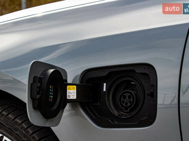 Серый БМВ 3 Серия, объемом двигателя 2 л и пробегом 35 тыс. км за 43900 $, фото 33 на Automoto.ua