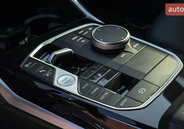 Серый БМВ 3 Серия, объемом двигателя 2 л и пробегом 26 тыс. км за 39500 $, фото 12 на Automoto.ua