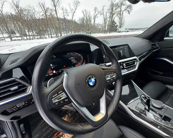 Серый БМВ 3 Серия, объемом двигателя 2 л и пробегом 44 тыс. км за 29999 $, фото 24 на Automoto.ua