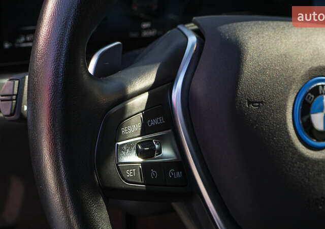 Серый БМВ 3 Серия, объемом двигателя 2 л и пробегом 26 тыс. км за 39500 $, фото 13 на Automoto.ua