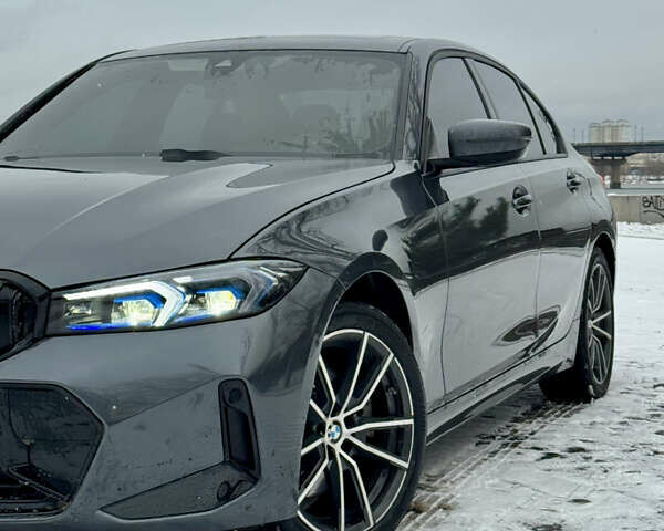 Серый БМВ 3 Серия, объемом двигателя 2 л и пробегом 44 тыс. км за 29999 $, фото 6 на Automoto.ua