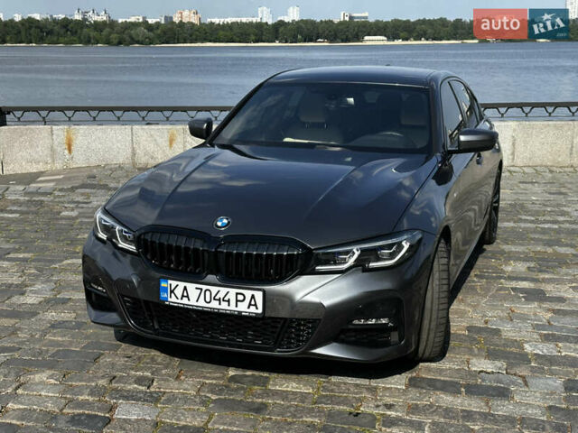 Серый БМВ 3 Серия, объемом двигателя 2 л и пробегом 4 тыс. км за 48900 $, фото 2 на Automoto.ua