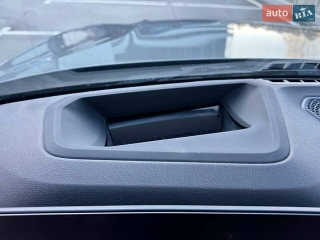 БМВ 3 Серия 2022 в Киеве на Automoto.ua Серый БМВ 3 Серия, объемом двигателя 3 л и пробегом 86 тыс. км за 49990 $, фото 41 на Automoto.ua