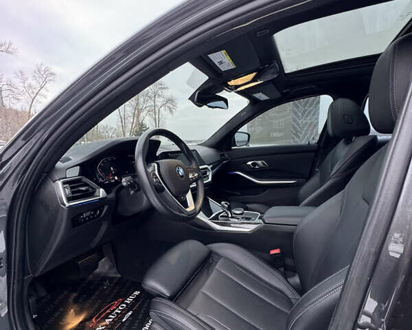 Серый БМВ 3 Серия, объемом двигателя 2 л и пробегом 44 тыс. км за 29999 $, фото 88 на Automoto.ua