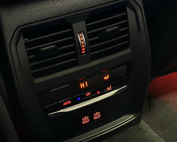 Серый БМВ 3 Серия, объемом двигателя 2 л и пробегом 49 тыс. км за 32900 $, фото 15 на Automoto.ua