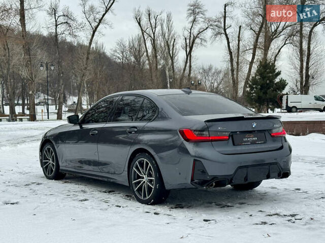 Серый БМВ 3 Серия, объемом двигателя 2 л и пробегом 44 тыс. км за 29999 $, фото 5 на Automoto.ua