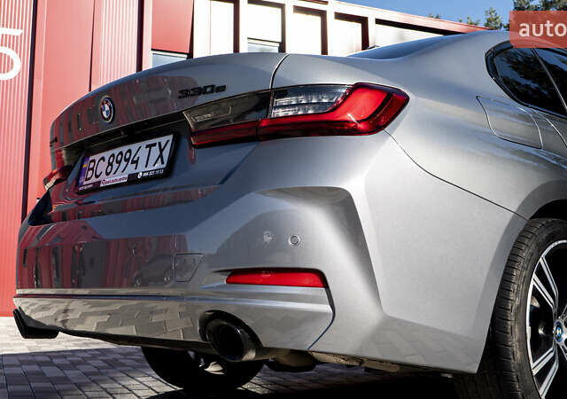 Серый БМВ 3 Серия, объемом двигателя 2 л и пробегом 26 тыс. км за 39500 $, фото 9 на Automoto.ua