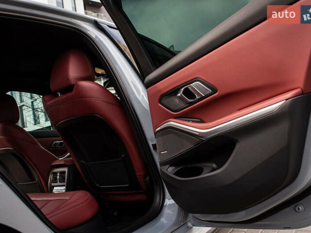 Серый БМВ 3 Серия, объемом двигателя 2 л и пробегом 35 тыс. км за 43900 $, фото 63 на Automoto.ua