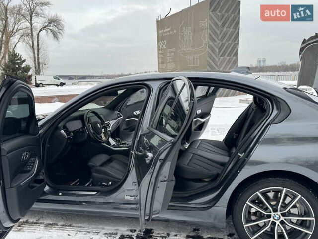 Серый БМВ 3 Серия, объемом двигателя 2 л и пробегом 44 тыс. км за 29999 $, фото 27 на Automoto.ua