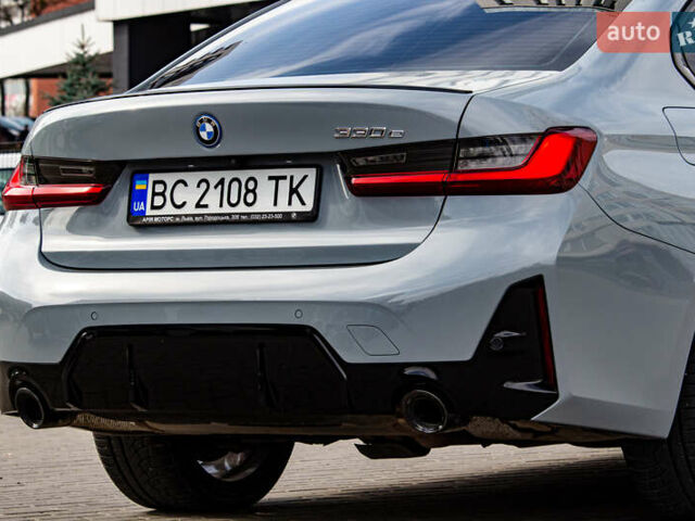 Серый БМВ 3 Серия, объемом двигателя 2 л и пробегом 35 тыс. км за 43900 $, фото 26 на Automoto.ua