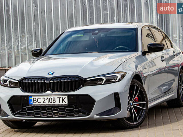 Серый БМВ 3 Серия, объемом двигателя 2 л и пробегом 35 тыс. км за 43900 $, фото 3 на Automoto.ua