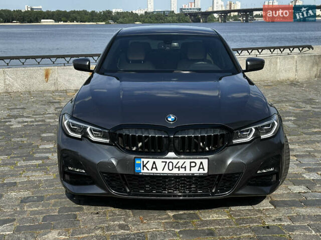 Серый БМВ 3 Серия, объемом двигателя 2 л и пробегом 4 тыс. км за 48900 $, фото 3 на Automoto.ua