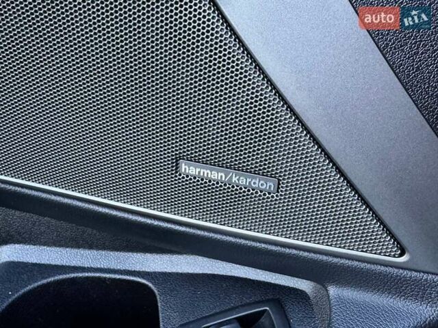 БМВ 3 Серия 2022 в Киеве на Automoto.ua Серый БМВ 3 Серия, объемом двигателя 3 л и пробегом 86 тыс. км за 49990 $, фото 43 на Automoto.ua