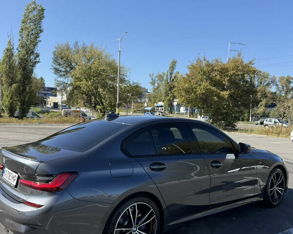 Сірий БМВ 3 Серія, об'ємом двигуна 2 л та пробігом 19 тис. км за 51000 $, фото 1 на Automoto.ua