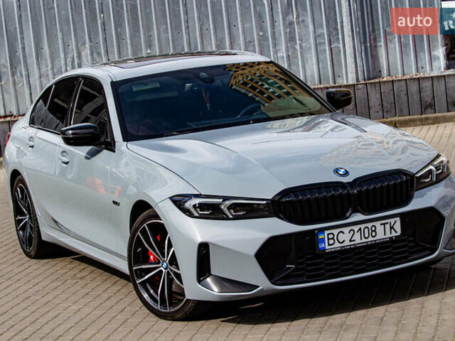 Серый БМВ 3 Серия, объемом двигателя 2 л и пробегом 35 тыс. км за 43900 $, фото 2 на Automoto.ua