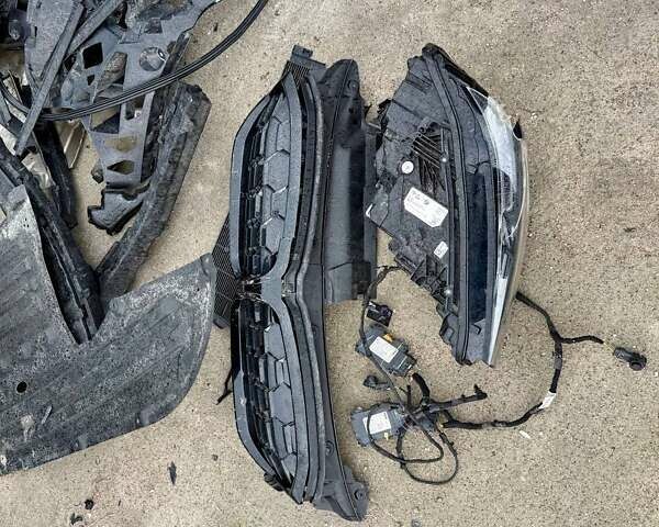 Сірий БМВ 3 Серія, об'ємом двигуна 3 л та пробігом 84 тис. км за 36900 $, фото 42 на Automoto.ua