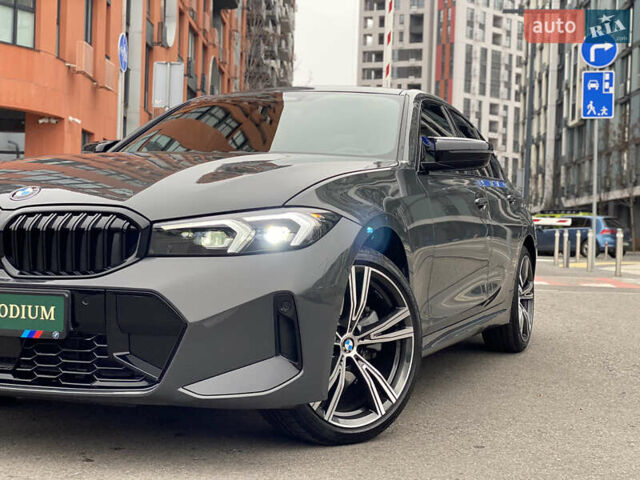 Серый БМВ 3 Серия, объемом двигателя 2 л и пробегом 5 тыс. км за 43800 $, фото 2 на Automoto.ua