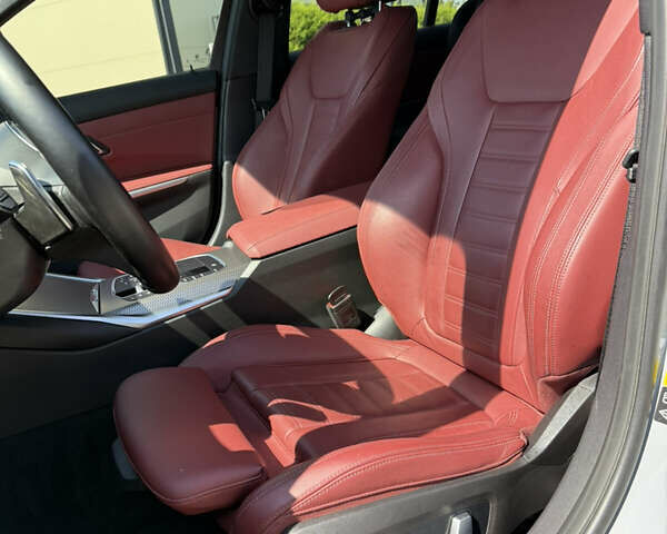 Сірий БМВ 3 Серія, об'ємом двигуна 2 л та пробігом 10 тис. км за 49200 $, фото 41 на Automoto.ua