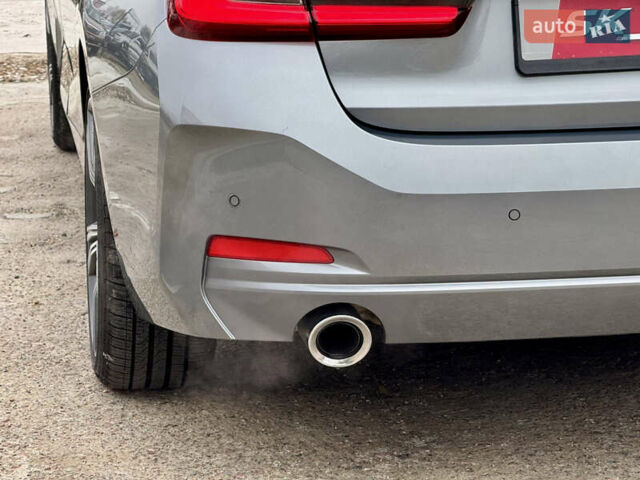 Серый БМВ 3 Серия, объемом двигателя 2 л и пробегом 15 тыс. км за 45000 $, фото 88 на Automoto.ua