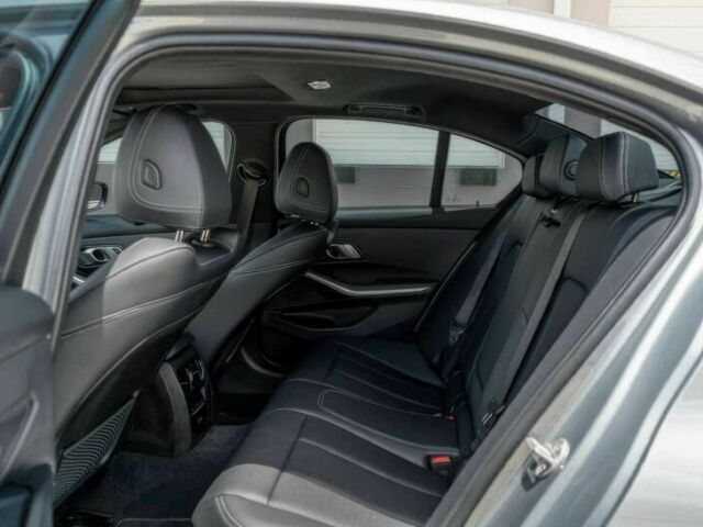 Сірий БМВ 3 Серія, об'ємом двигуна 3 л та пробігом 17 тис. км за 42000 $, фото 9 на Automoto.ua