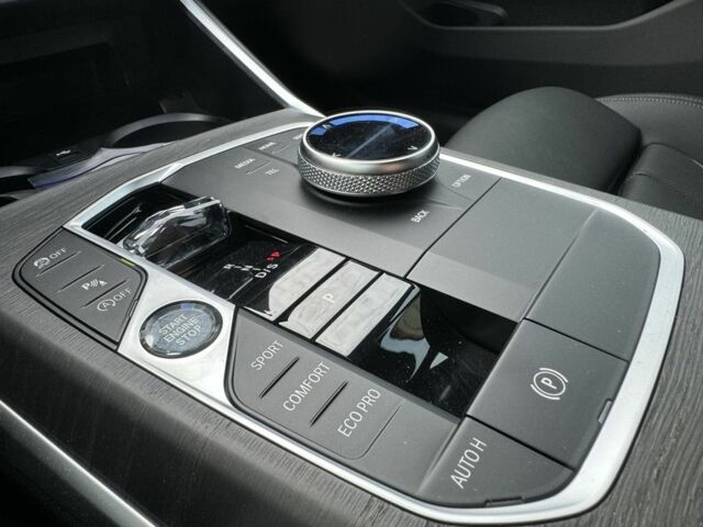 Серый БМВ 3 Серия, объемом двигателя 2 л и пробегом 15 тыс. км за 45000 $, фото 5 на Automoto.ua