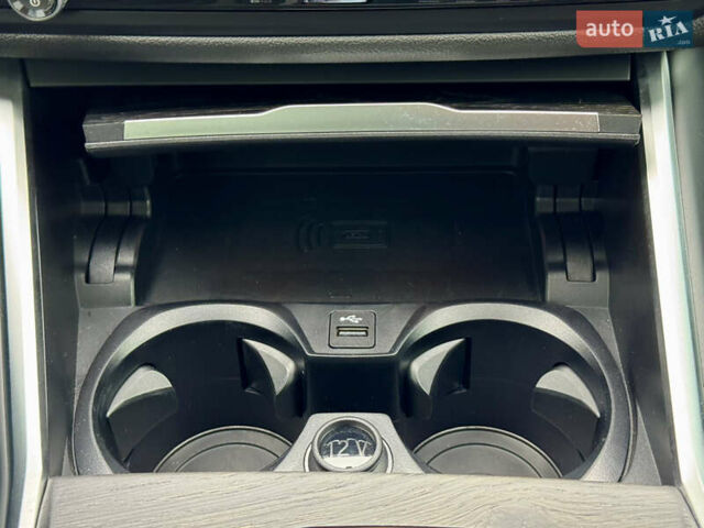 Серый БМВ 3 Серия, объемом двигателя 2 л и пробегом 15 тыс. км за 45000 $, фото 54 на Automoto.ua