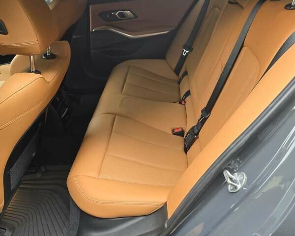 Сірий БМВ 3 Серія, об'ємом двигуна 2 л та пробігом 5 тис. км за 45500 $, фото 28 на Automoto.ua