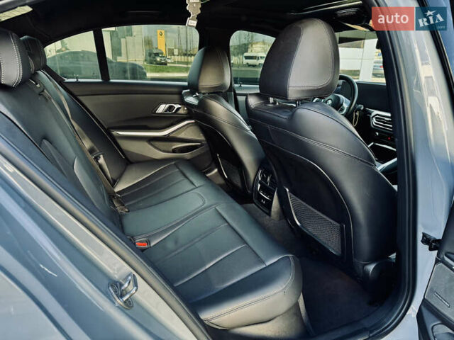 Серый БМВ 3 Серия, объемом двигателя 3 л и пробегом 37 тыс. км за 50800 $, фото 14 на Automoto.ua