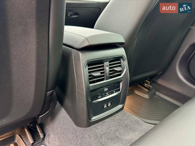 Серый БМВ 3 Серия, объемом двигателя 2 л и пробегом 15 тыс. км за 45000 $, фото 23 на Automoto.ua