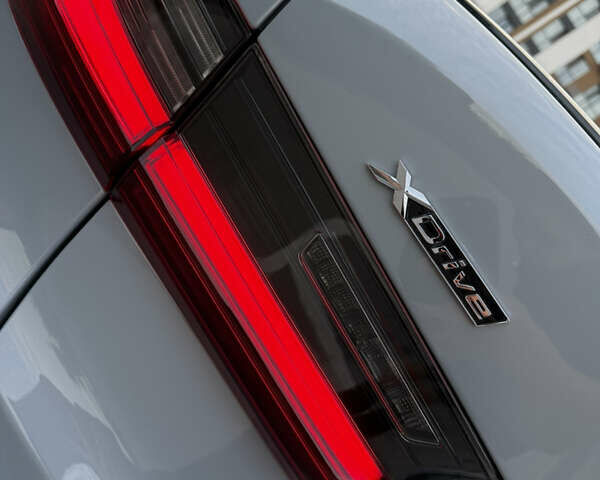 Сірий БМВ 3 Серія, об'ємом двигуна 2 л та пробігом 10 тис. км за 49200 $, фото 10 на Automoto.ua