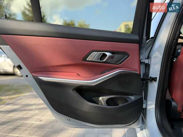 Серый БМВ 3 Серия, объемом двигателя 2 л и пробегом 8 тыс. км за 58000 $, фото 65 на Automoto.ua