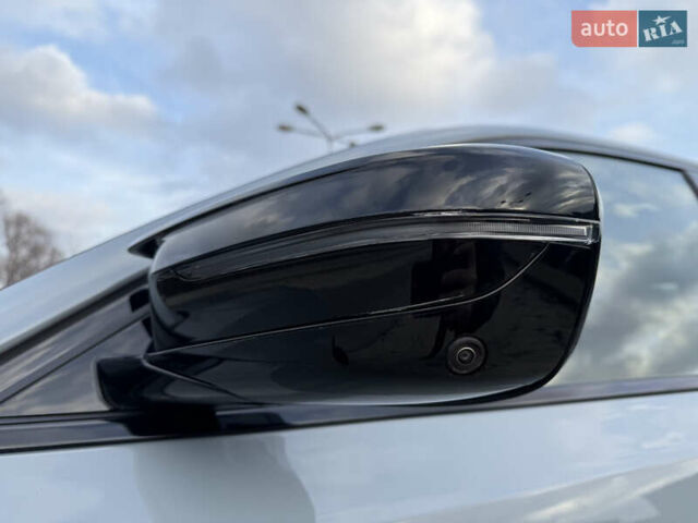 Серый БМВ 3 Серия, объемом двигателя 3 л и пробегом 14 тыс. км за 64500 $, фото 13 на Automoto.ua