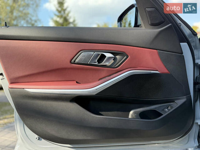 Серый БМВ 3 Серия, объемом двигателя 2 л и пробегом 8 тыс. км за 58000 $, фото 36 на Automoto.ua