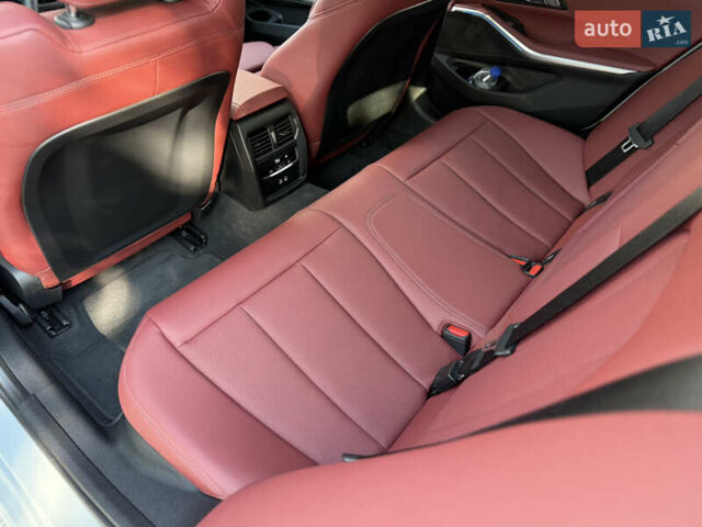 Серый БМВ 3 Серия, объемом двигателя 2 л и пробегом 8 тыс. км за 58000 $, фото 66 на Automoto.ua