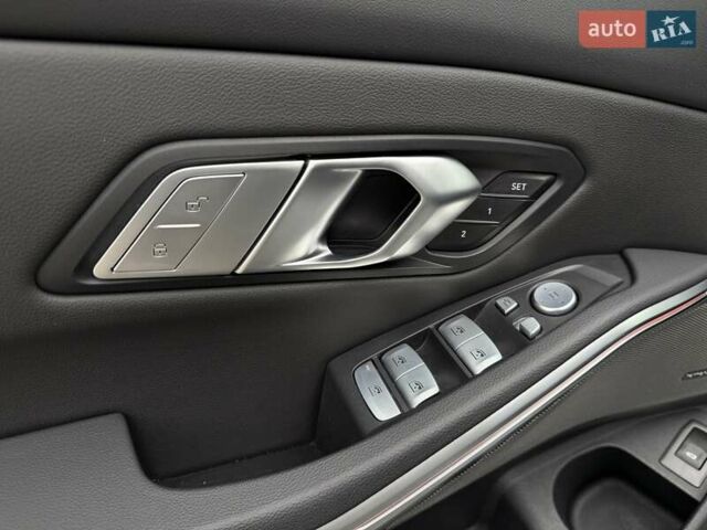 Сірий БМВ 3 Серія, об'ємом двигуна 3 л та пробігом 14 тис. км за 62900 $, фото 19 на Automoto.ua